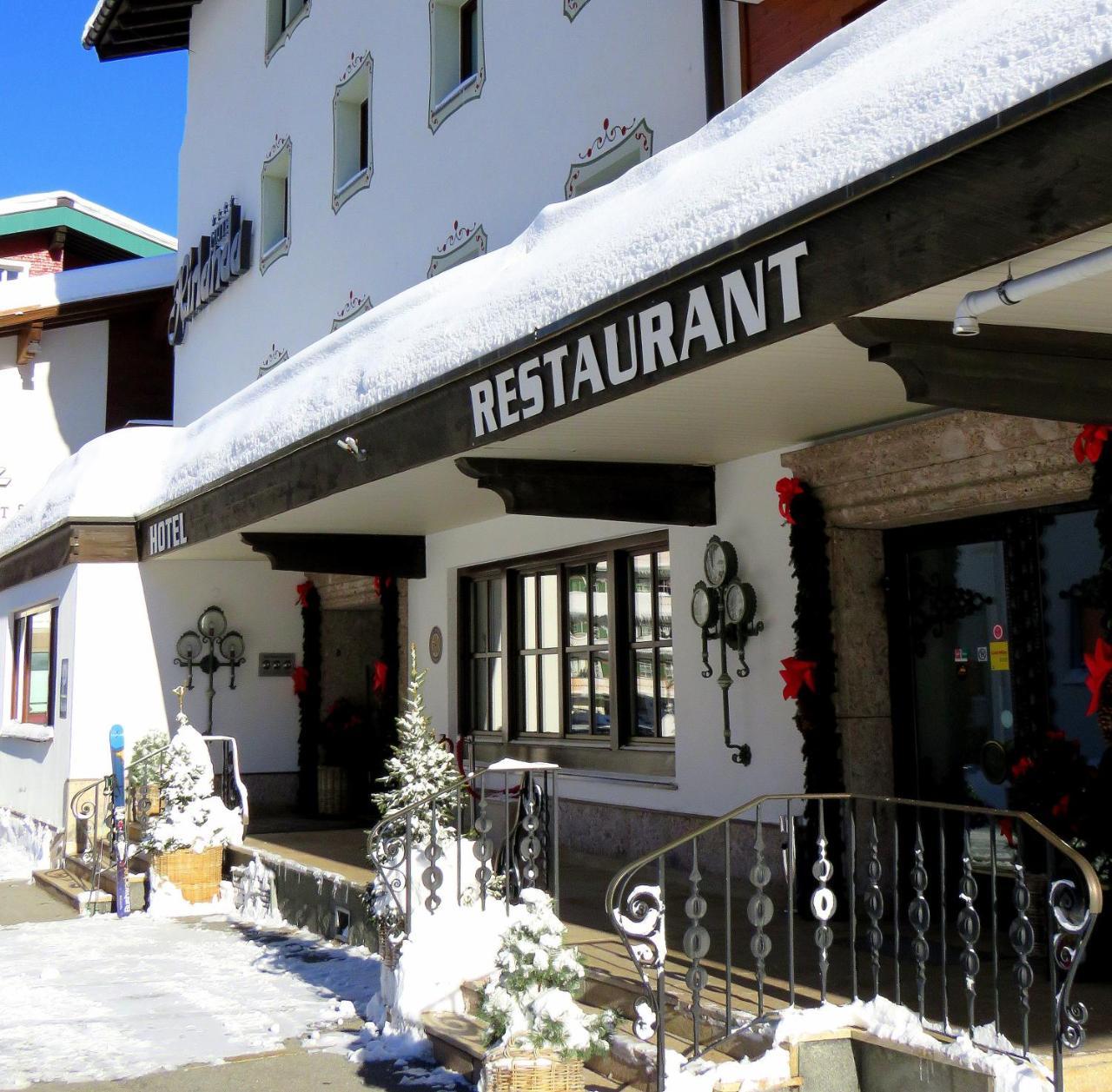 Hotel Hirlanda Zürs エクステリア 写真