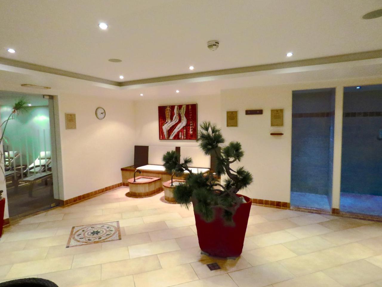 Hotel Hirlanda Zürs エクステリア 写真
