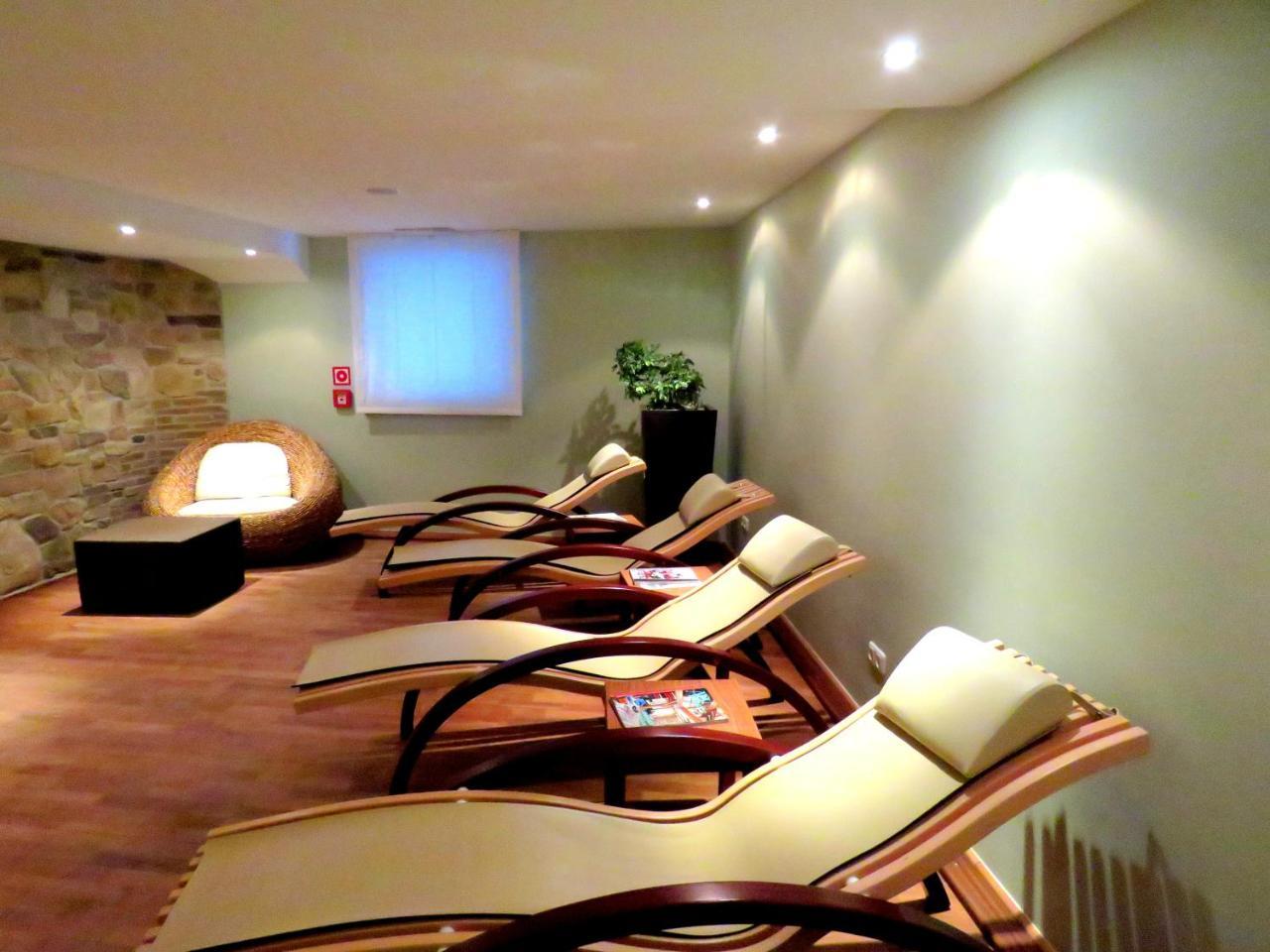 Hotel Hirlanda Zürs エクステリア 写真