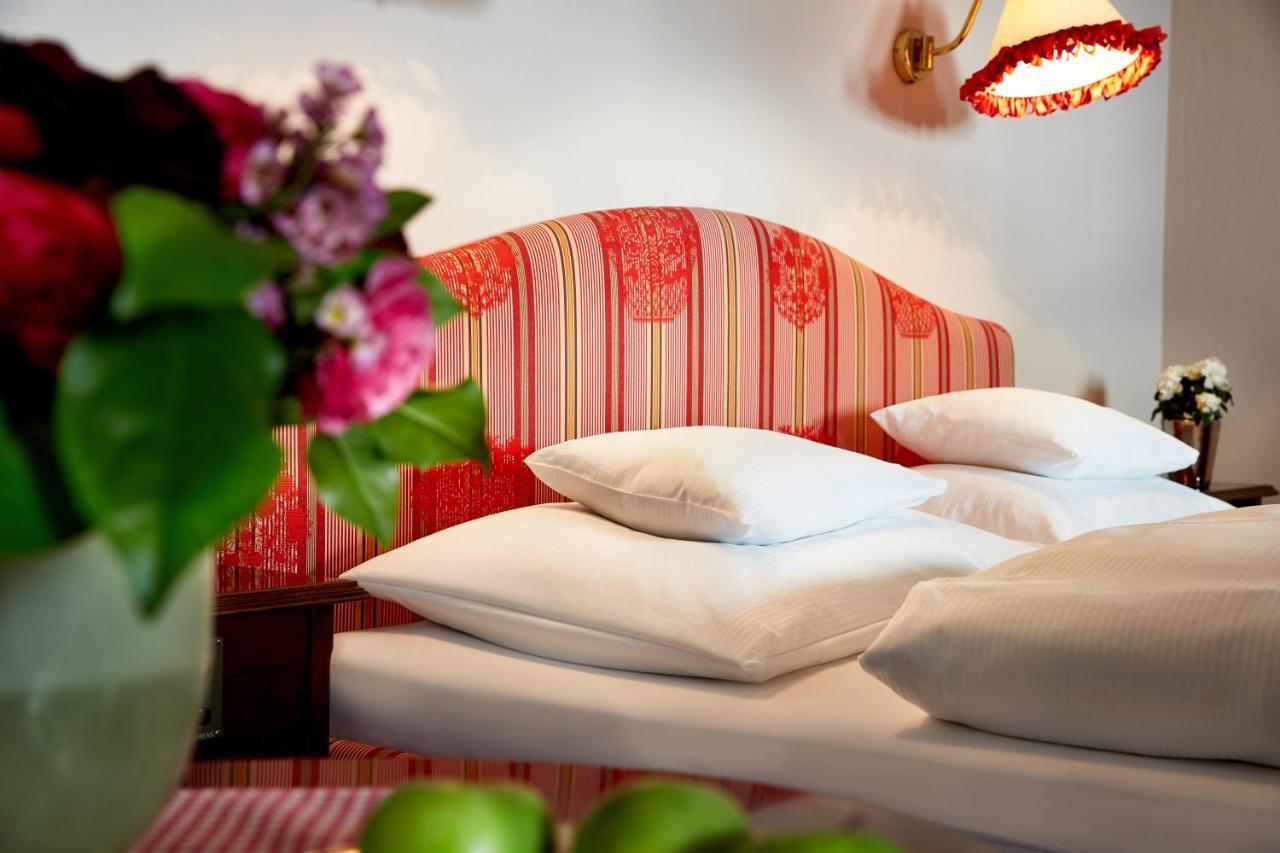 Hotel Hirlanda Zürs エクステリア 写真